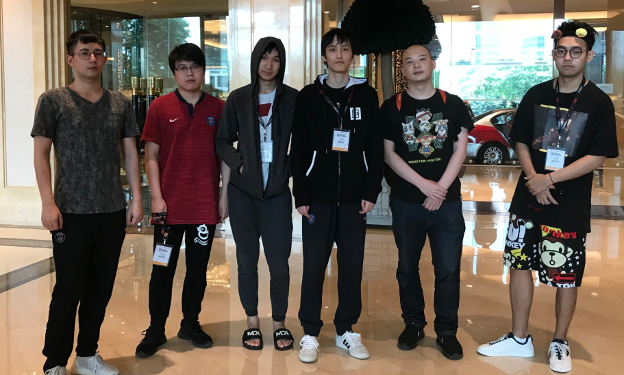 B8 晋级 PGL Masters 布加勒斯特 2025 季后赛，而 Fnatic 退出了比赛
